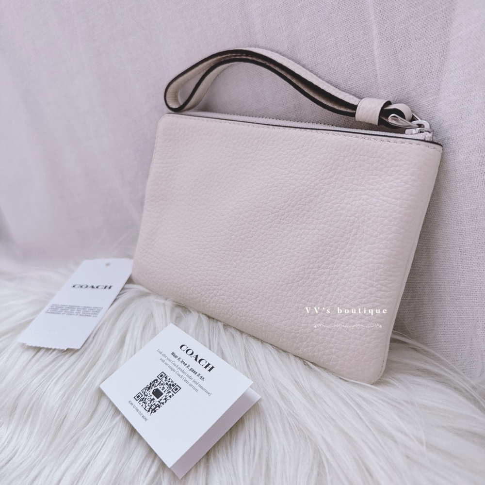 NWT Coach Corner Zip Wristlet With Boardwalk Graphic Chalk CU196 - Picture 4 of 6